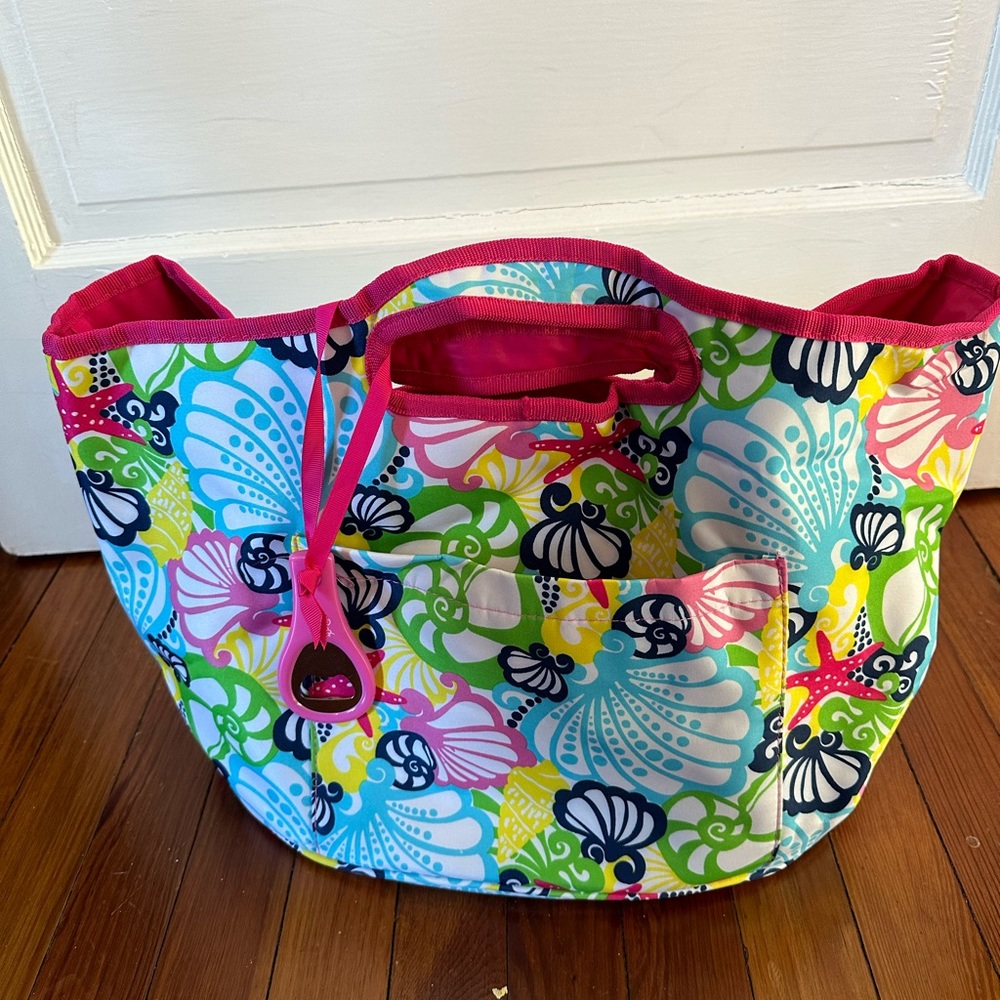 NWOT LILLY PULITZER cooler bag/ bucket with bottle opener